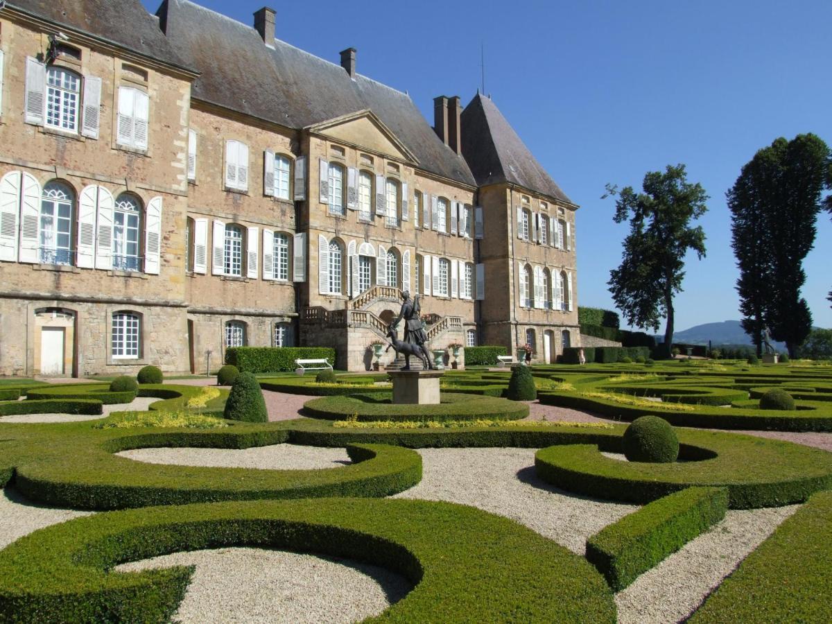 Hotel De Bourgogne La Clayette Esterno foto